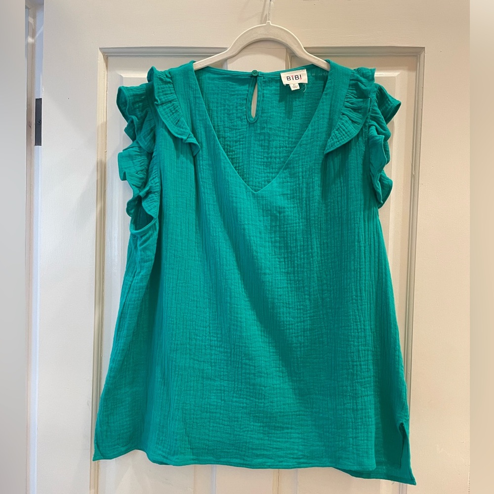 BiBi Cotton Gauze top with ruffle sleeves